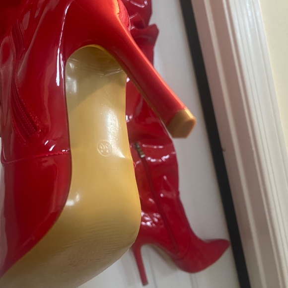 CUCCO THIGH HIGH RED PATENT LEATHER BOOTS 6(US) 36(EU) - Picture 6 of 15